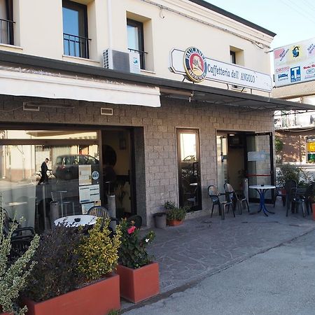 Caffetteria Dell'Angolo Hotel Borghetto Secondo Kültér fotó