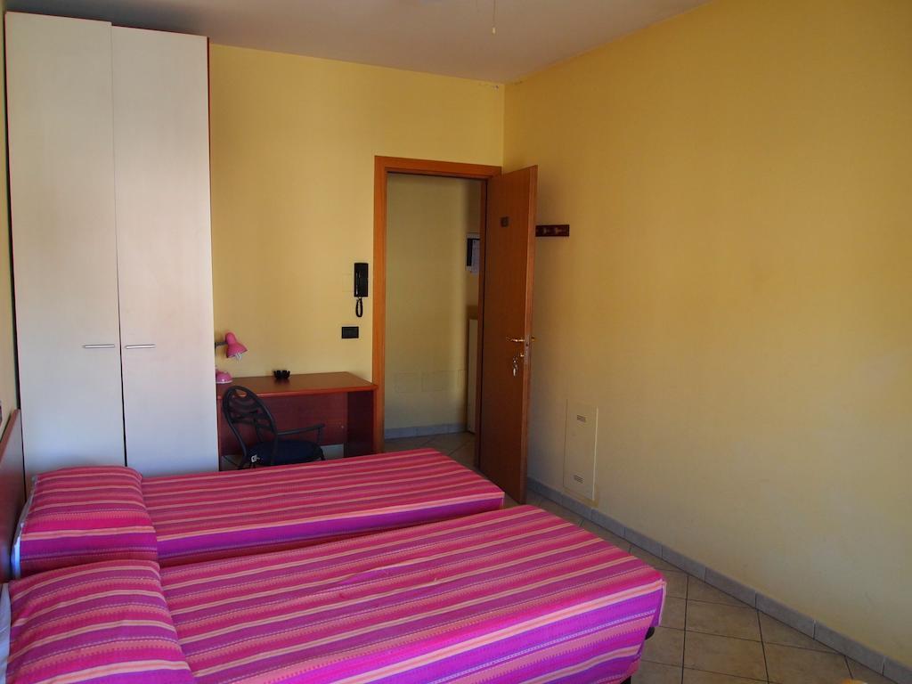 Caffetteria Dell'Angolo Hotel Borghetto Secondo Szoba fotó